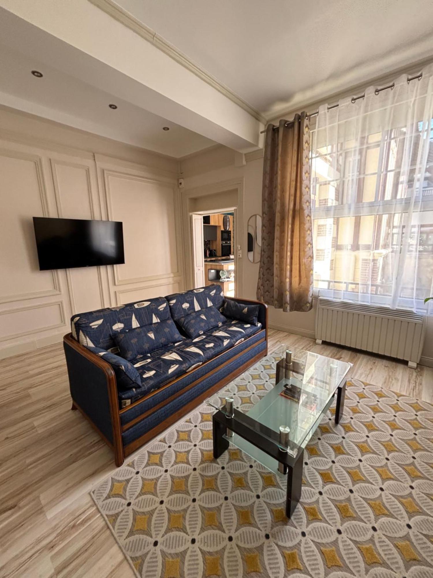 Appartement Elegant Au Coeur De 꺄부흐 외부 사진